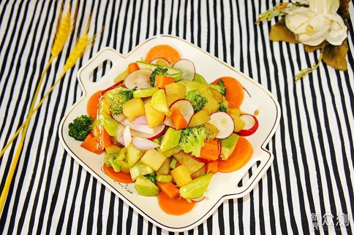 嘉元科技:芯片封装用极薄铜箔已送样,预计2026年底可量产70万平方米/年