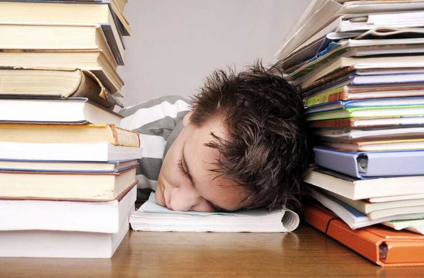 风险情绪升温！降息与盈利预期利好共振 新兴市场股市继续上攻